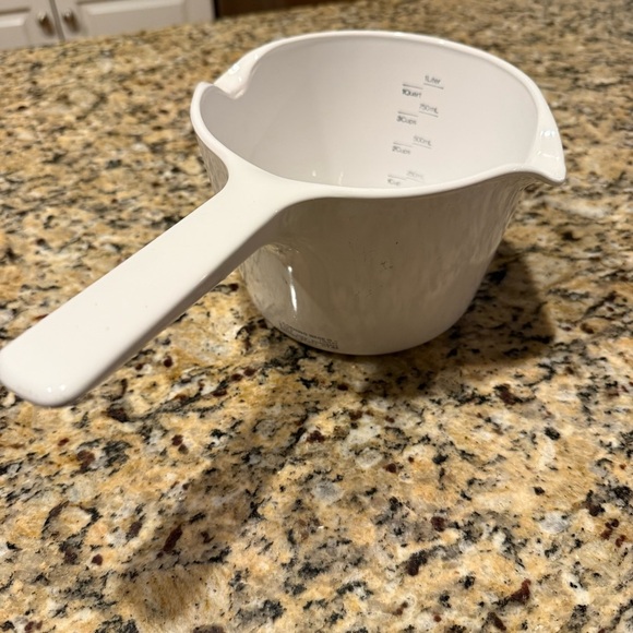 Corningware Classic White Quart Measuring Dish Vintage - Picture 2 of 8